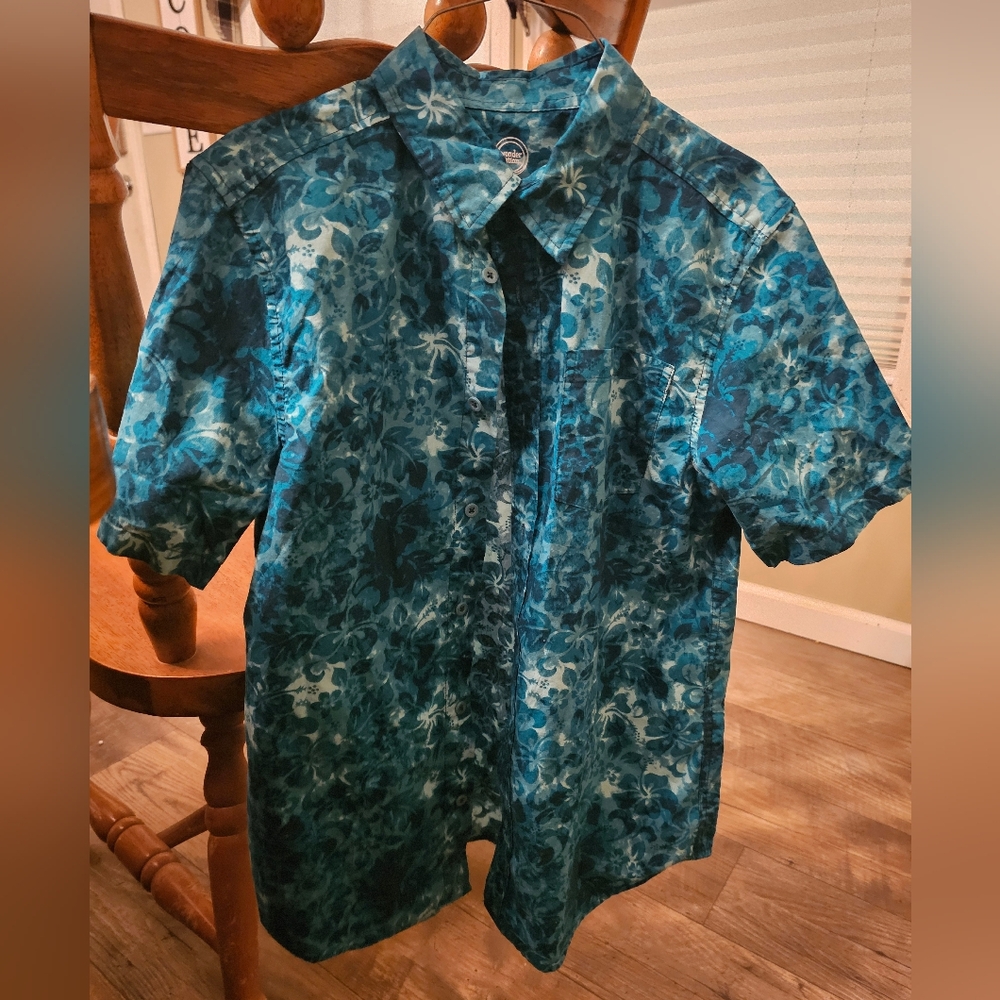 Boys XXL(2xg)Blue Floral Shirt